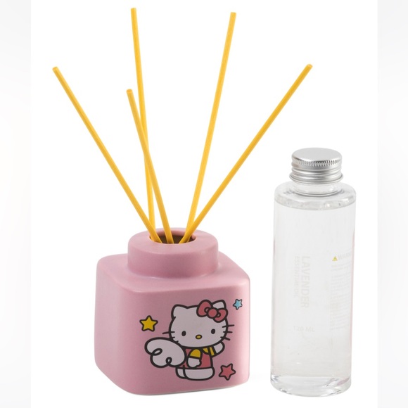 Hello Kitty Ceramic Lavender Reed Diffuser 120 mL - Picture 9 of 9